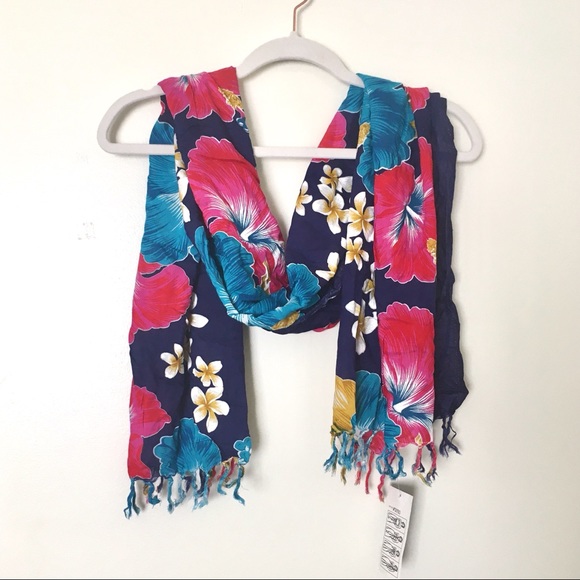 NWT FLORAL SARONG HAWAIIAN SHAWL SCARF - Picture 2 of 3
